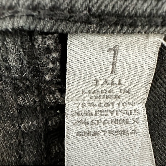 Chico’s Platinum Black Denim Jeans, size 1 Tall - Picture 10 of 13